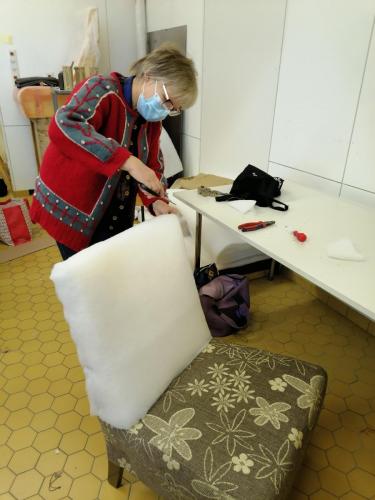 Verhoilukurssilla valmistumassa tuoli